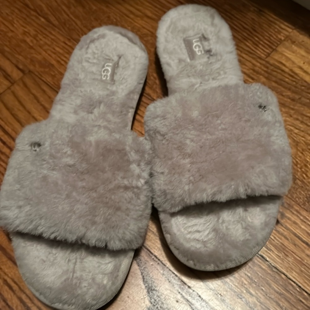 Ugg slippers